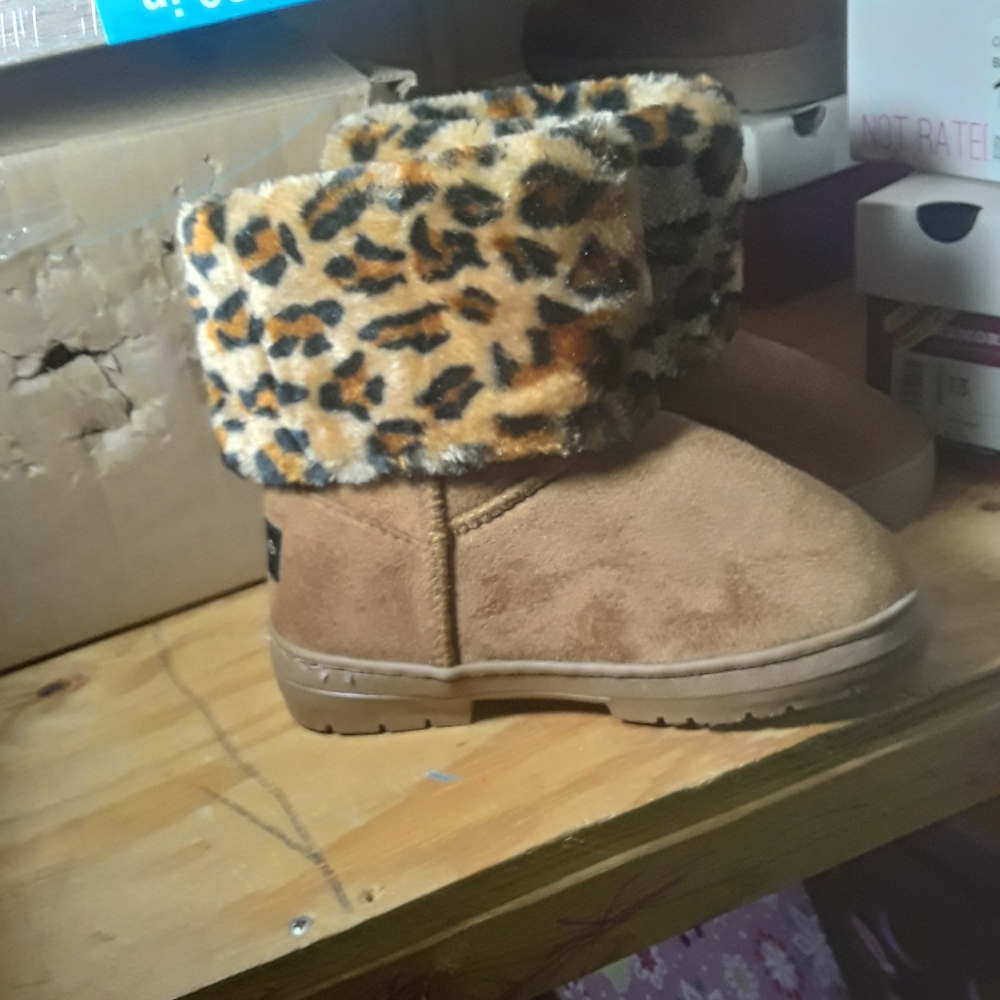 Size 1 girls boots - new never worn